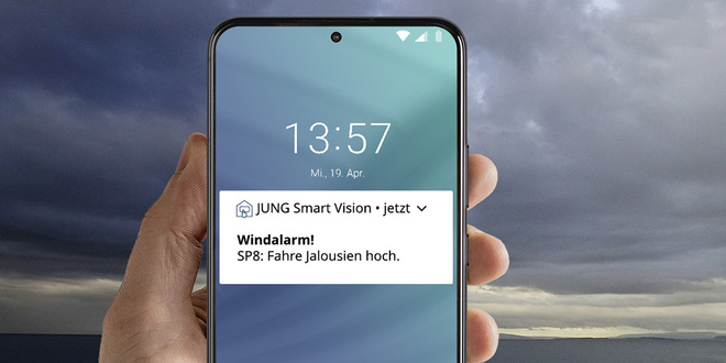 JUNG Smart Panel 8 bei A+A Elektrotechnik GmbH in Wiesbaden
